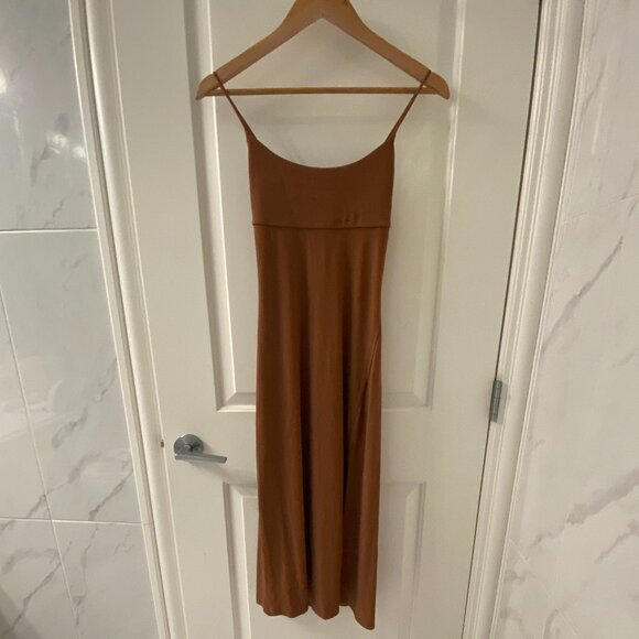 Aritzia Dreamweaver Dress - Picture 1 of 4